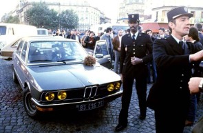 JACQUES MESRINE IS SHOT BY POLICE IN PORTE DE CLIGNANCOURT, PARIS, FRANCE - 02 NOV 1979